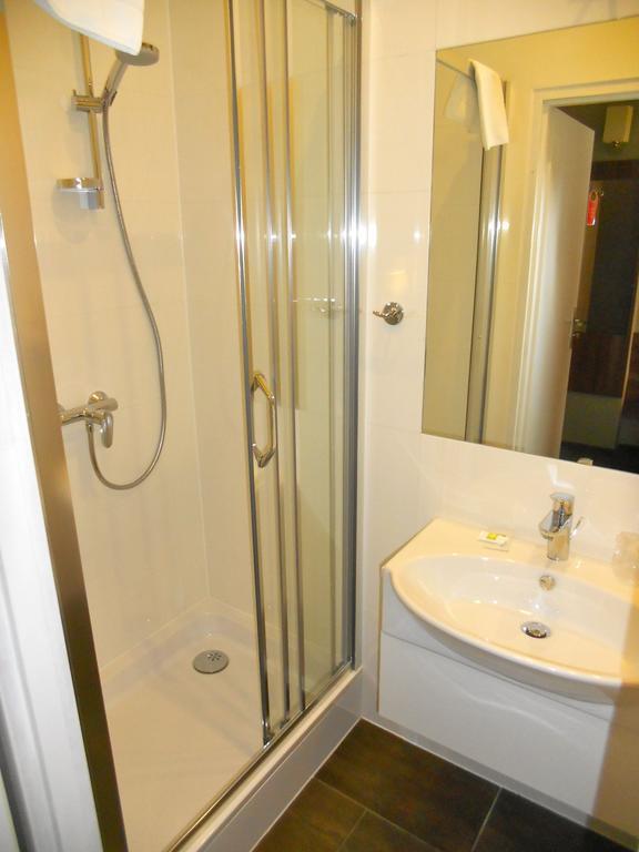 Hotel Srodmiejski Zielona Góra Habitación foto